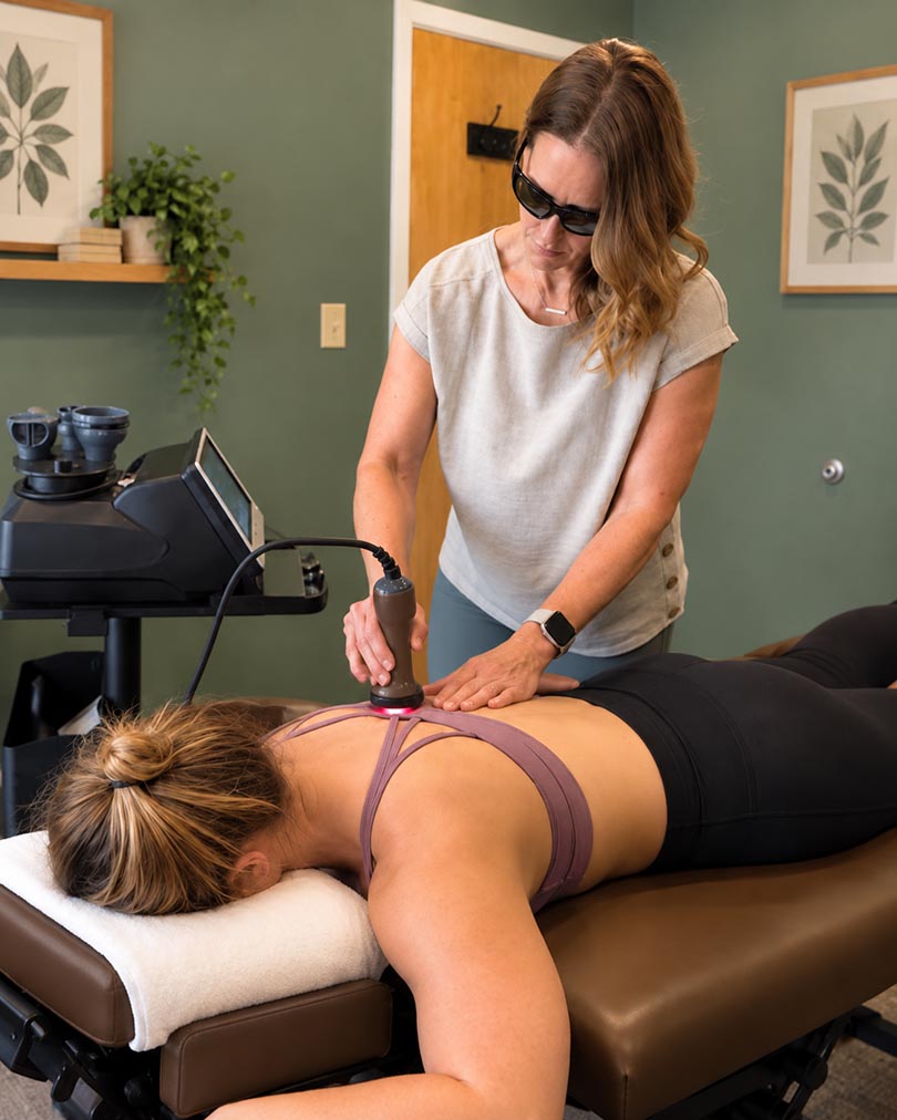 Dr Zock Laser treatment woman Dr Zock Laser treatment woman with Sciatica